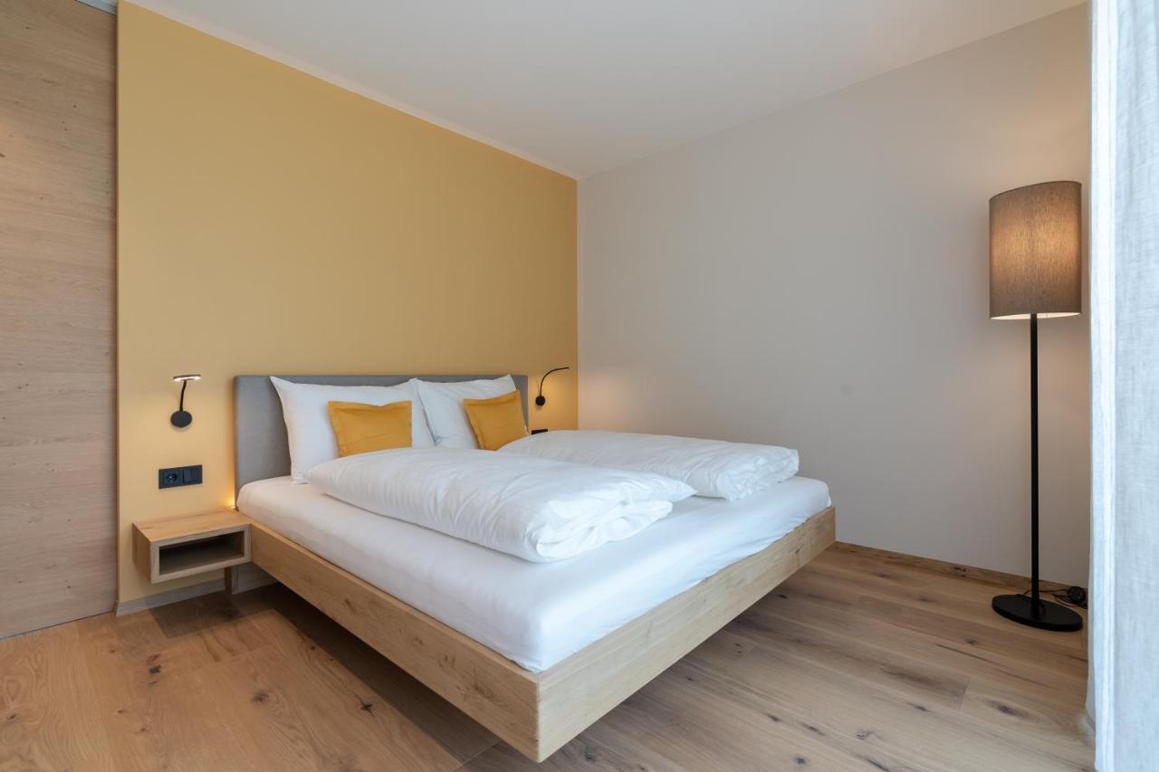 Feldhof Vilpian- Urlaub Auf Dem Bauernhof Apartment Luaran gambar